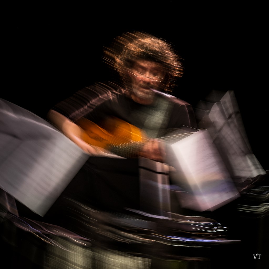 Guitariste en pose longue